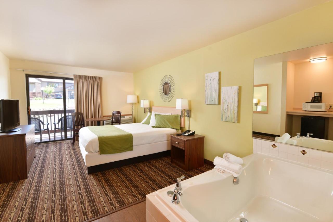 Bakers Sunset Bay Resort Lake Delton Экстерьер фото